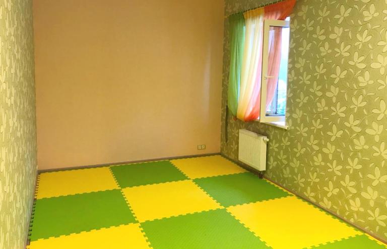 метровые коврики пазлы на всю комнату, салатовый и жёлтый